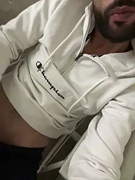 Snapshot of athenphysics chatting on 13, 11, 2025 athenphysics online show from 13, 11, 2025