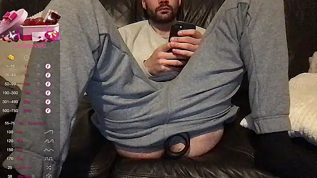 Snapshot of athenphysics chatting on 7, 12, 2024 athenphysics online show from 7, 12, 2024