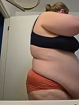 Snapshot of virgieblanca chatting on 5, 7, 2026 virgieblanca online show from 5, 7, 2026