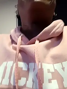 Coco Kiss online show from 27, 10, 2025