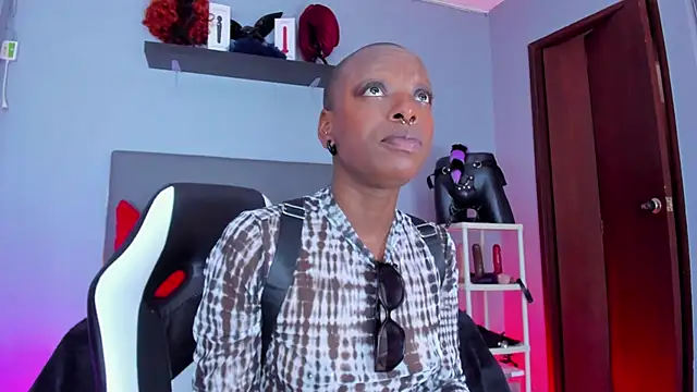 Coco Kiss online show from 24, 11, 2025