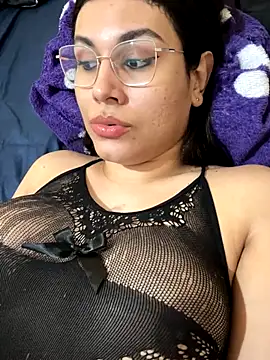 Snapshot of allana_freire chatting on 17, 9, 2025 allana freire online show from 17, 9, 2025