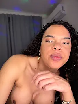 naomikandra online show from 2, 12, 2025