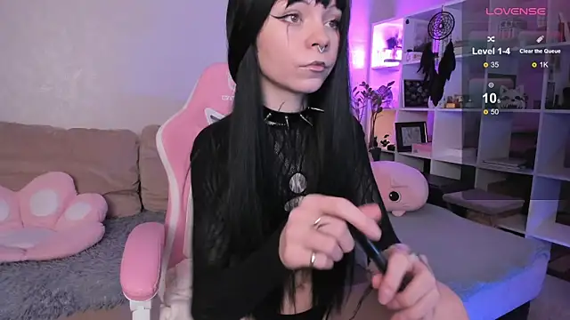  ChloeSweeet  online show from 9, 11, 2025