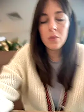 MommmyYummy online show from 10, 9, 2025