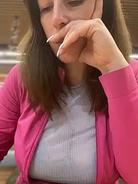 MommmyYummy online show from 7, 4, 2026