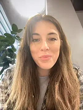 MommmyYummy online show from 5, 10, 2025