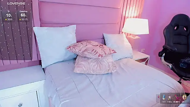 Snapshot of andrea_alvarz chatting on 2, 3, 2025 andrea alvarz online show from 2, 3, 2025