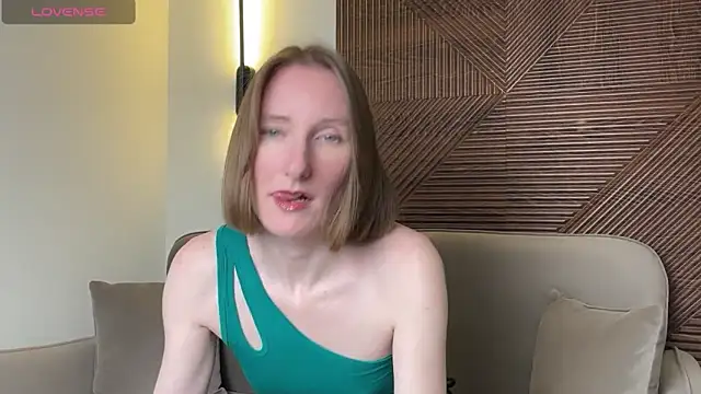 MonikaBos online show from 29, 4, 2026