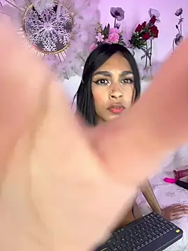 EmmaDuque online show from 18, 5, 2026