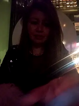 isabellacen online show from 2, 3, 2025