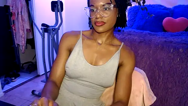 Snapshot of CocoSage chatting on 5, 5, 2026 CocoSage online show from 5, 5, 2026
