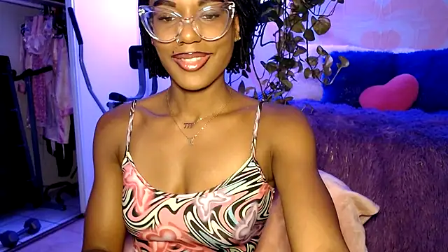 Snapshot of CocoSage chatting on 13, 7, 2026 CocoSage online show from 13, 7, 2026