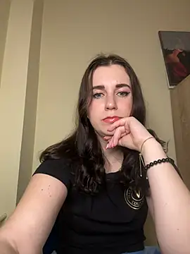 Teylor Love online show from 10, 4, 2026
