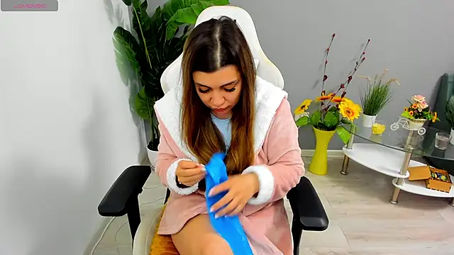 Snapshot of EveEvian chatting on 17, 5, 2026 EveEvian online show from 17, 5, 2026