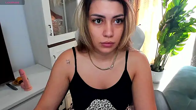 Snapshot of EveEvian chatting on 16, 3, 2025 EveEvian online show from 16, 3, 2025