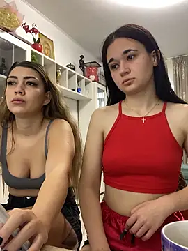 Snapshot of EveEvian chatting on 27, 10, 2025 EveEvian online show from 27, 10, 2025