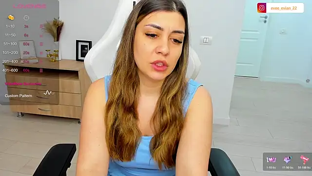 Snapshot of EveEvian chatting on 24, 6, 2026 EveEvian online show from 24, 6, 2026