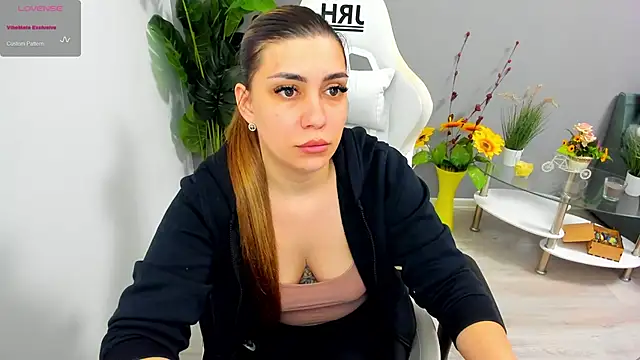 Snapshot of EveEvian chatting on 14, 5, 2026 EveEvian online show from 14, 5, 2026