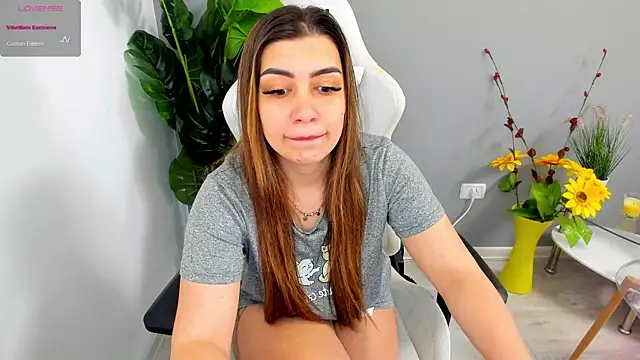Snapshot of EveEvian chatting on 23, 4, 2026 EveEvian online show from 23, 4, 2026