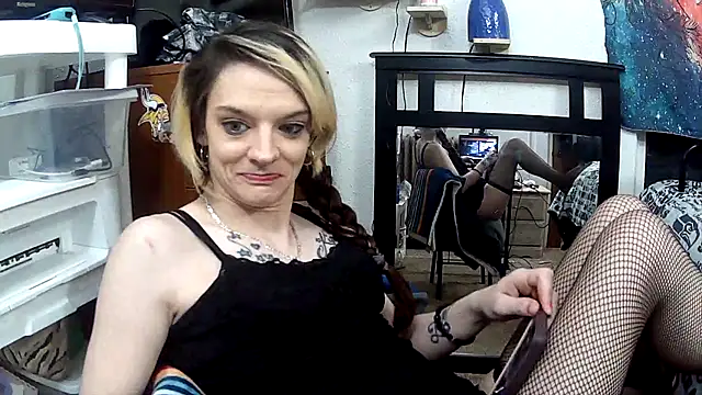 dangereyez0010 online show from 9, 4, 2026