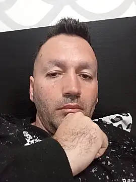 Snapshot of florin421 chatting on 27, 3, 2026 florin421 online show from 27, 3, 2026