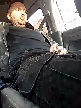 Snapshot of florin421 chatting on 3, 4, 2026 florin421 online show from 3, 4, 2026