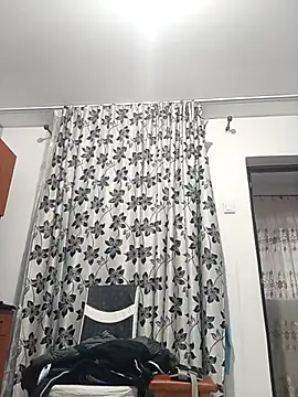 Snapshot of florin421 chatting on 2, 3, 2026 florin421 online show from 2, 3, 2026