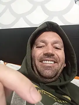 Snapshot of florin421 chatting on 12, 3, 2026 florin421 online show from 12, 3, 2026