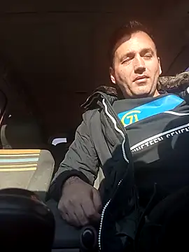 Snapshot of florin421 chatting on 23, 3, 2026 florin421 online show from 23, 3, 2026