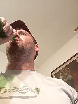 Snapshot of florin421 chatting on 15, 4, 2026 florin421 online show from 15, 4, 2026