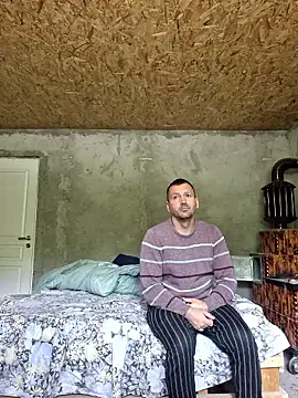 Snapshot of florin421 chatting on 14, 5, 2026 florin421 online show from 14, 5, 2026