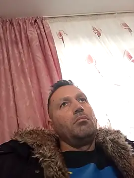 Snapshot of florin421 chatting on 23, 2, 2026 florin421 online show from 23, 2, 2026