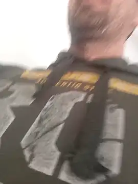 Snapshot of florin421 chatting on 14, 3, 2026 florin421 online show from 14, 3, 2026