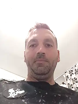 Snapshot of florin421 chatting on 12, 4, 2026 florin421 online show from 12, 4, 2026