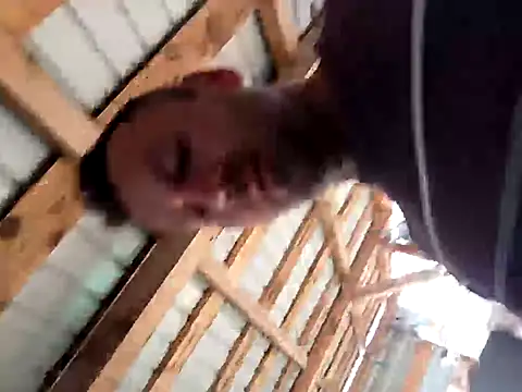 Snapshot of florin421 chatting on 8, 3, 2026 florin421 online show from 8, 3, 2026