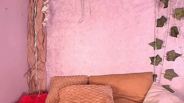 Cloe Leee online show from 21, 12, 2025