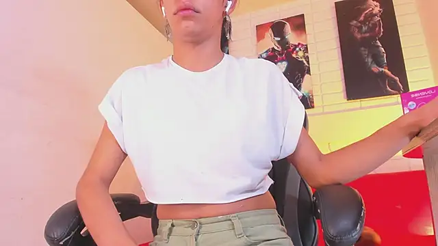 Alahia Rodriguez online show from 11, 11, 2025