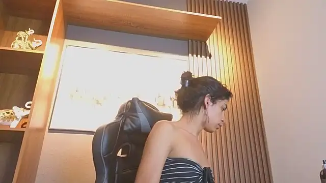 Alahia Rodriguez online show from 27, 4, 2026