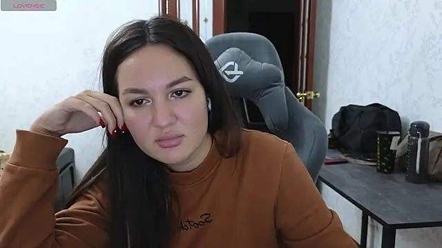 Nelly Fischer online show from 26, 2, 2025