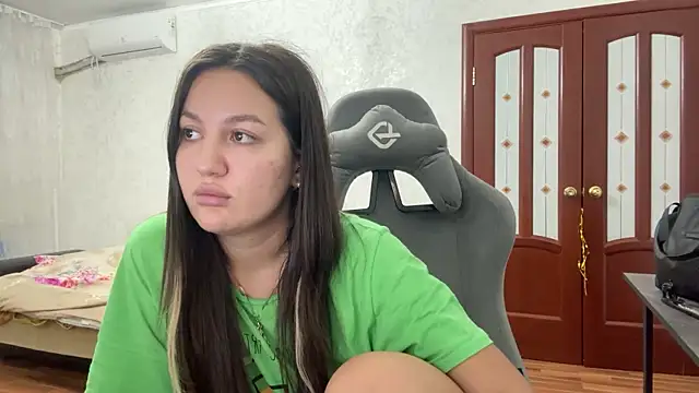 Nelly Fischer online show from 19, 2, 2025