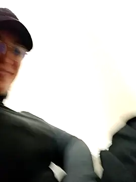 Ulyana72882 online show from 4, 1, 2025