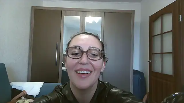 Ulyana72882 online show from 6, 2, 2025