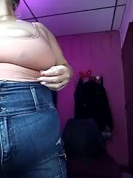 EllisW8 online show from 22, 10, 2025