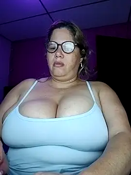 EllisW8 online show from 2, 11, 2025