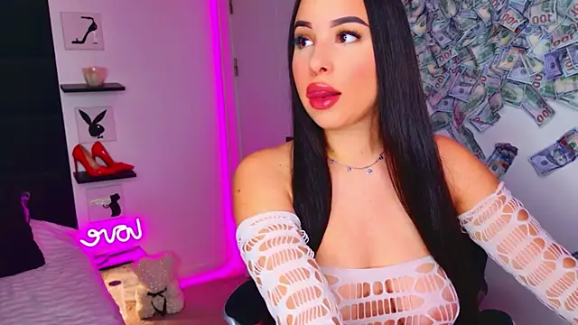 MissAmeliaa online show from 22, 5, 2026