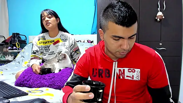 2ScarletandRyan8 online show from 6, 2, 2026