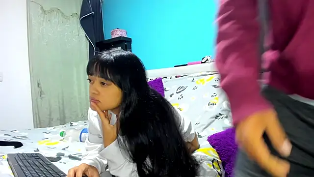 2ScarletandRyan8 online show from 13, 11, 2025