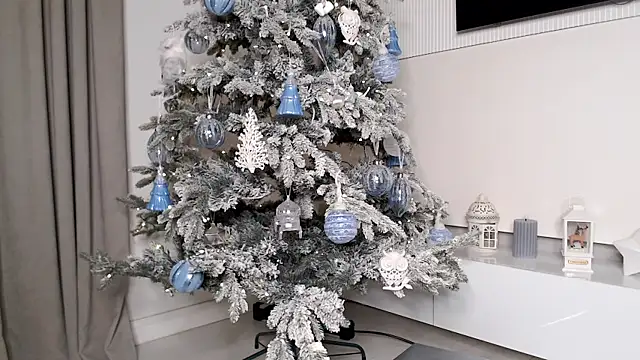 Smileyouarehere online show from 23, 12, 2025