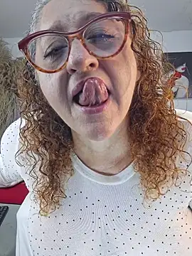 evelin hott online show from 9, 2, 2026